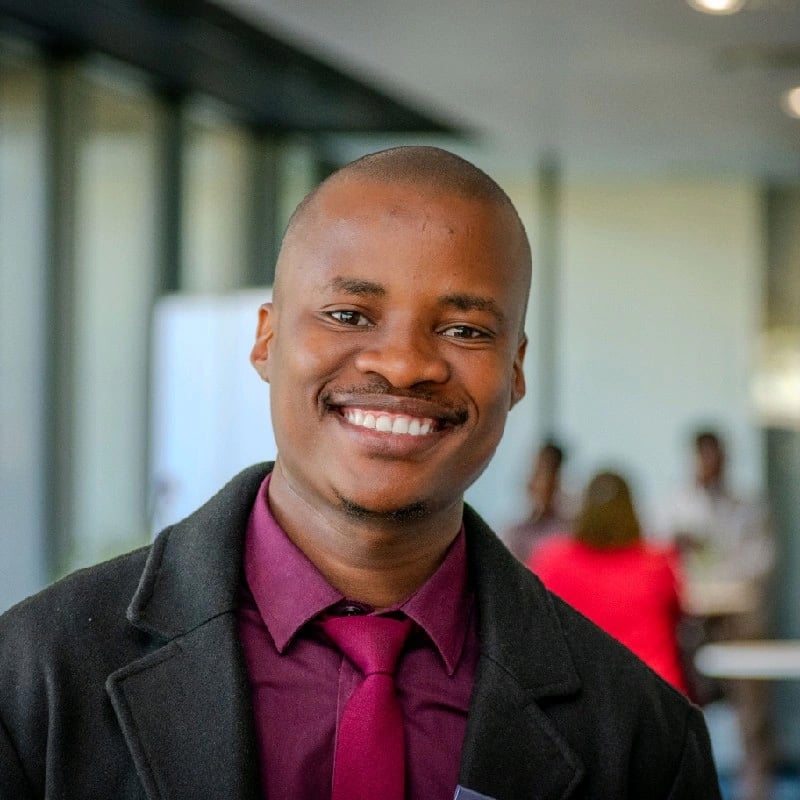 Nkosivumile Lwanyana